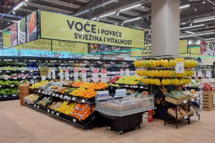 IM HR Rijeka Kukuljanovo Exotenturm 02