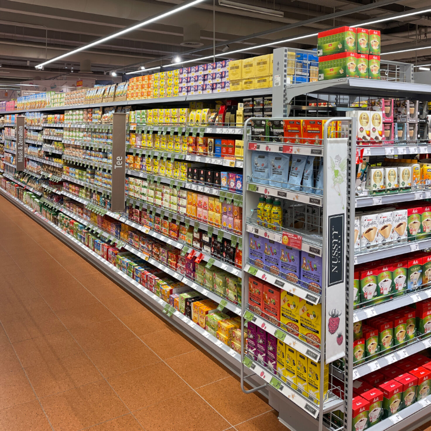 ISP Wien Sandleitengasse Regal Food 02