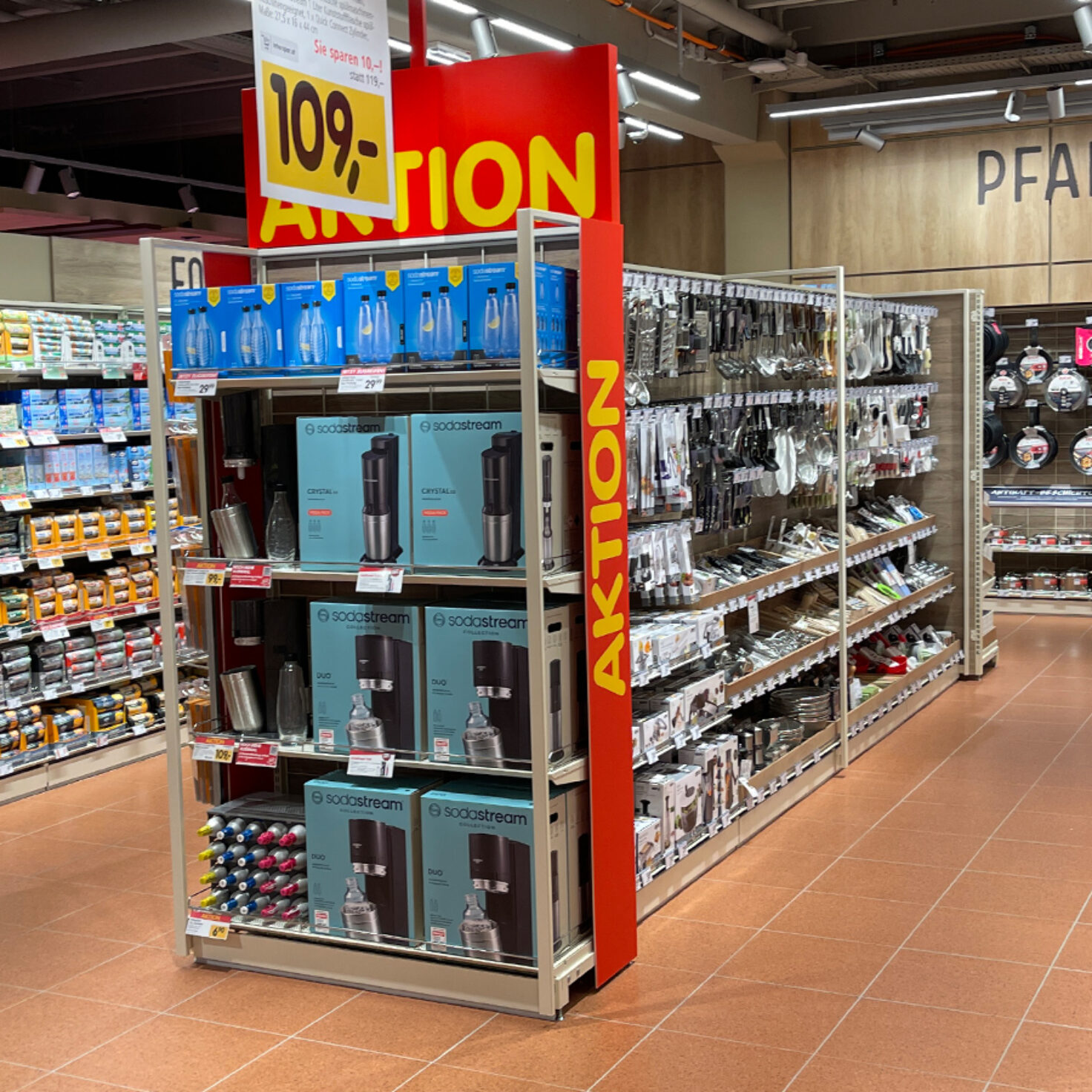 Interspar Graz Haushaltswaren Regal