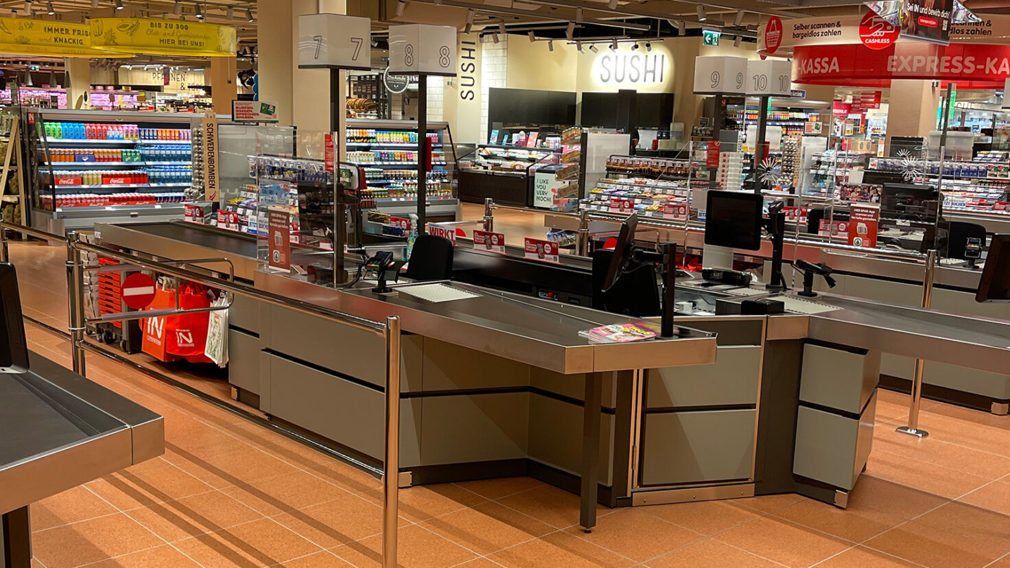 Interspar Graz Kassentische 02