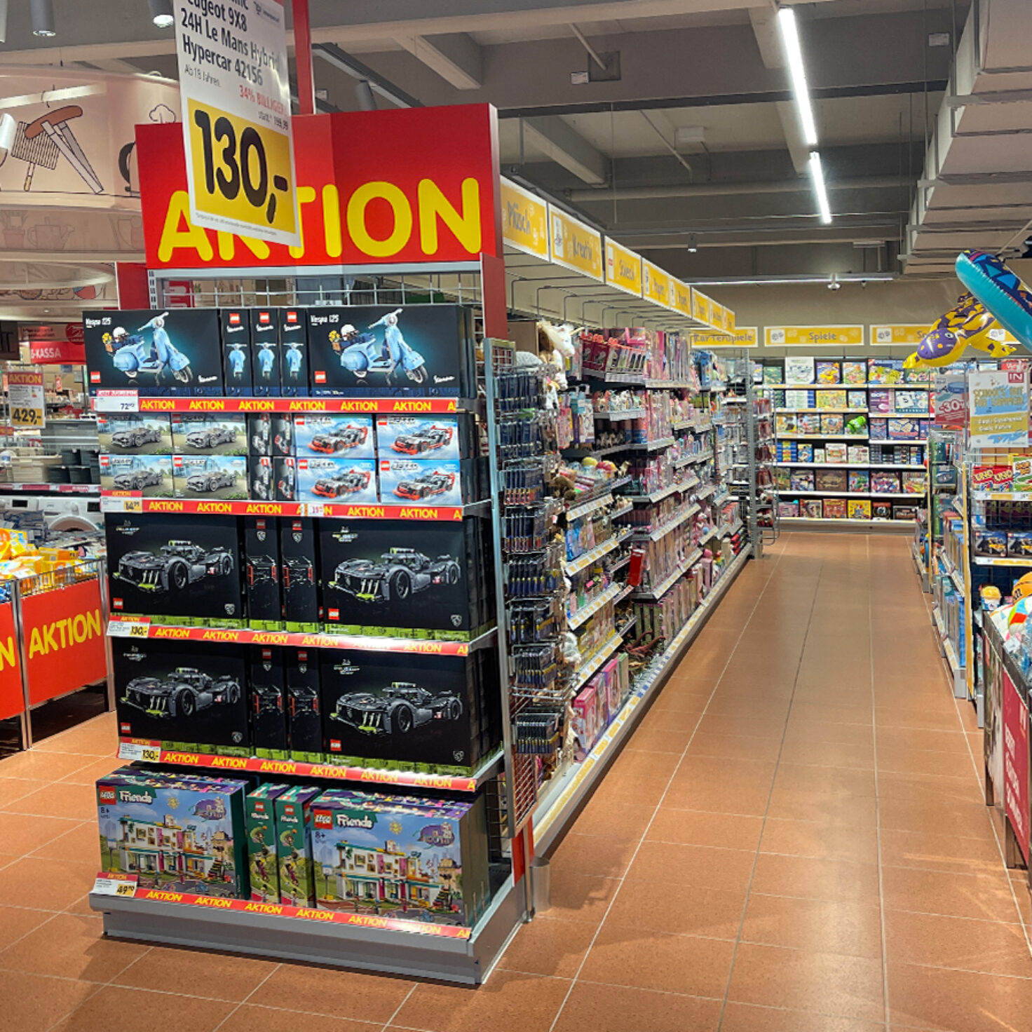 Interspar Graz Spielwarenregal